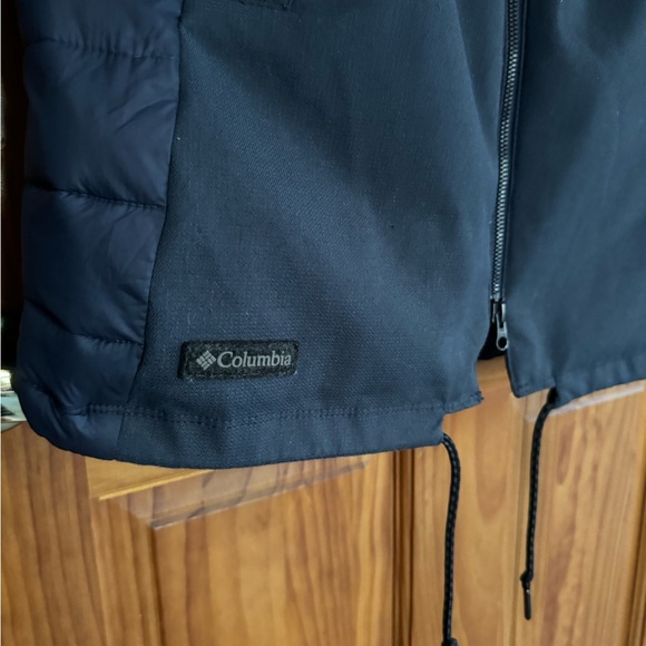 Columbia Jacket - Picture 4 of 7